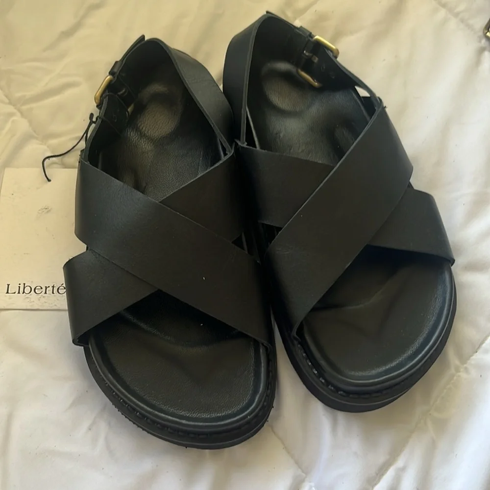 NWT Liberte Leather Capri Black Leather Sandals with Buckle. - Picture 12 of 14